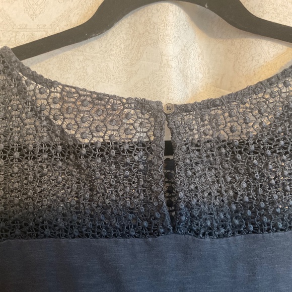 Top - Picture 4 of 5